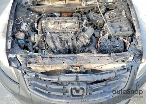 2011 Honda Accord Se from USA, damaged, VIN 1HGCP2F62BA132353